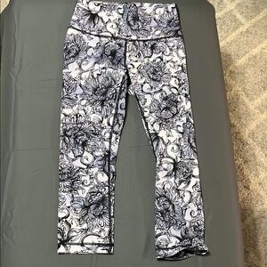 Lululemon Floral Patterned Leggings